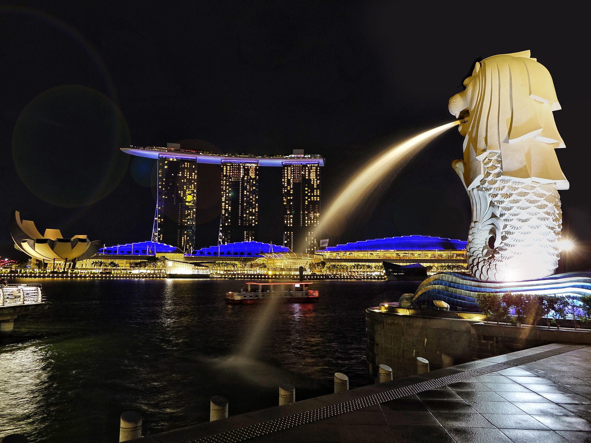 cegoh-singapore-river-2718300_1920.jpg