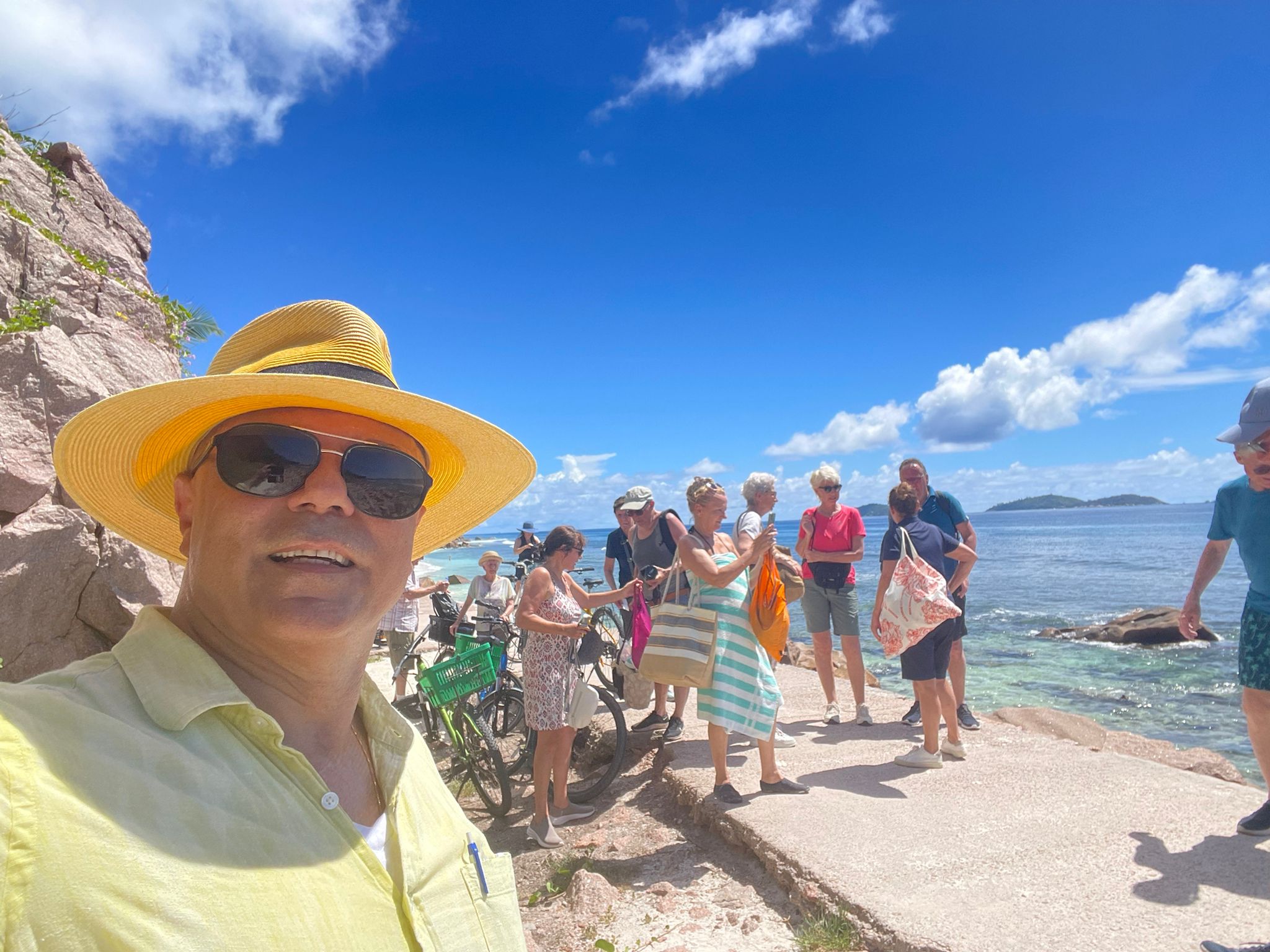 La Digue Ende der Strasse.jpeg